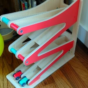 Lovevery Race And Chase Car Ramp